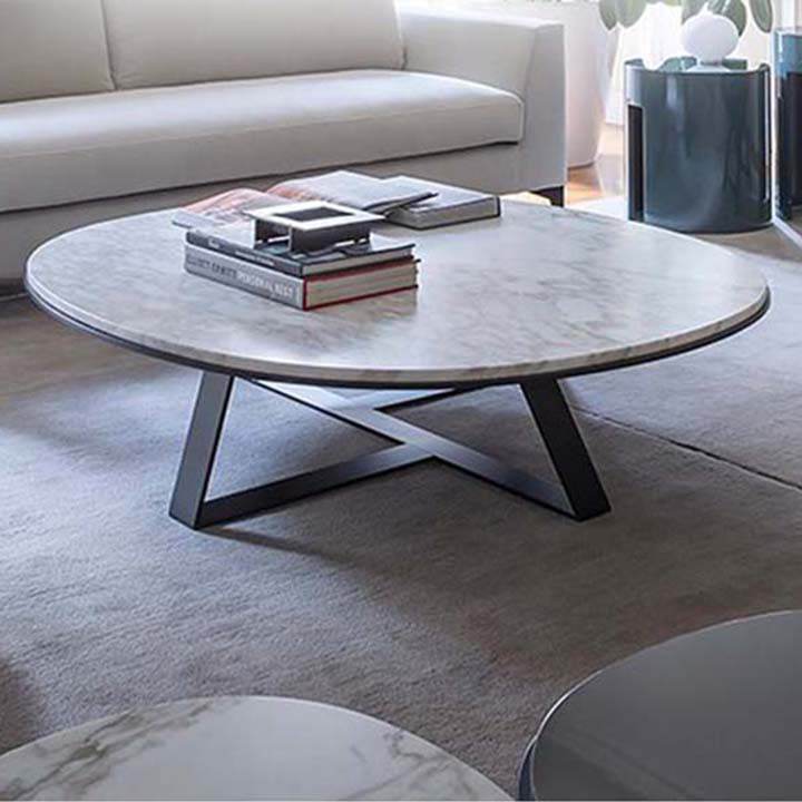 Bàn sofa mặt đá: Bàn sofa mặt đá mang đến không gian hiện đại và tinh tế cho phòng khách của bạn. Thiết kế độc đáo với chân bàn kim loại và mặt bàn đá tạo nên một phong cách mới lạ cho căn phòng của bạn.