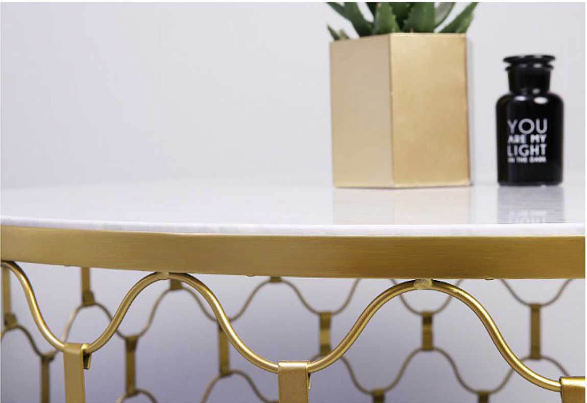 ban-tra-tron-khung-sat-mat-xich